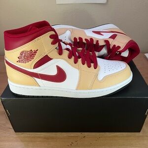 🟥BUNDLE DEAL🟥 5 Nike Jordan Mids (+1 Supreme Colab)